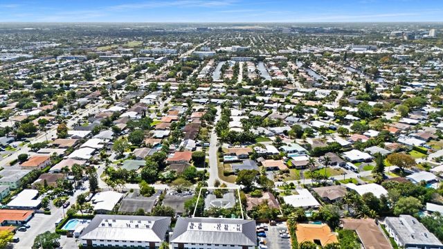 5660 NE 17th Terrace, Fort Lauderdale, FL 33334