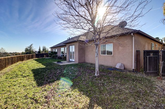 1513 Brinn Drive, Redding, CA 96001