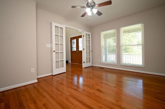2081 Blankenbecker Drive, Florence, KY 41042
