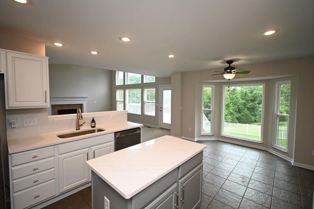 2081 Blankenbecker Drive, Florence, KY 41042