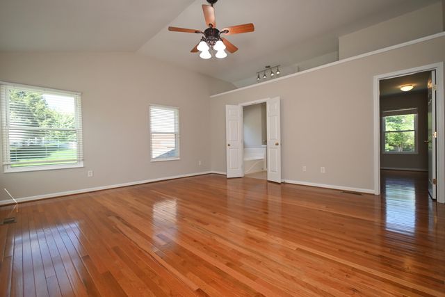 2081 Blankenbecker Drive, Florence, KY 41042