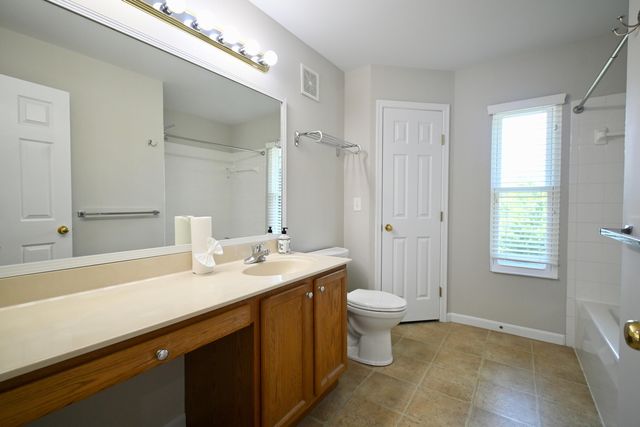 2081 Blankenbecker Drive, Florence, KY 41042