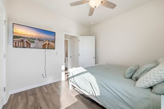 308 Picnic Basket Pl., Longs, SC 29568