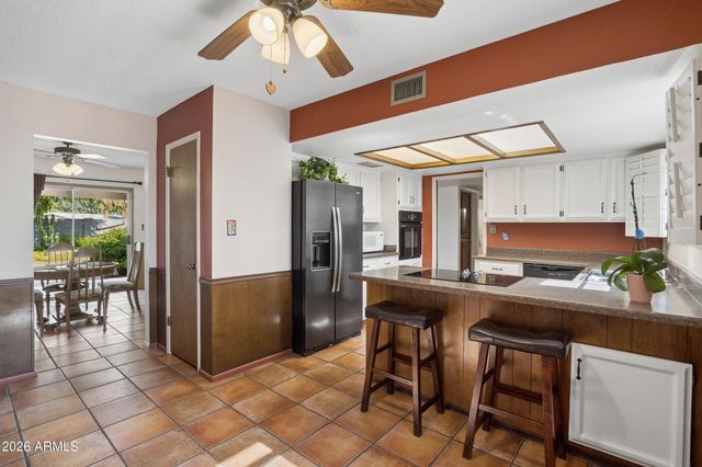 815 S SARANAC Avenue, Mesa, AZ 85208