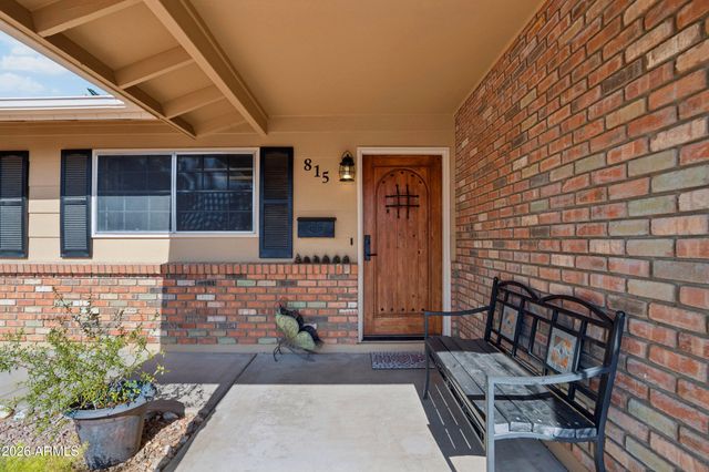 815 S SARANAC Avenue, Mesa, AZ 85208