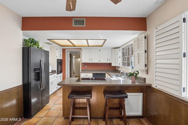815 S SARANAC Avenue, Mesa, AZ 85208