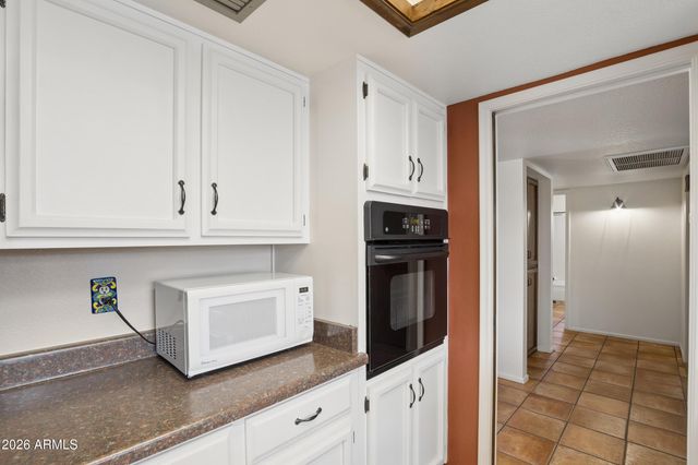 815 S SARANAC Avenue, Mesa, AZ 85208