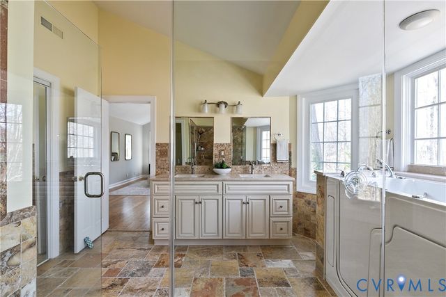 3000 River Hills Ln, Midlothian, VA 23113