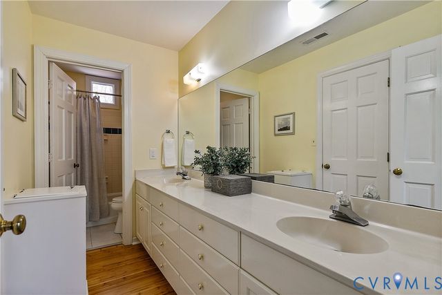 3000 River Hills Ln, Midlothian, VA 23113