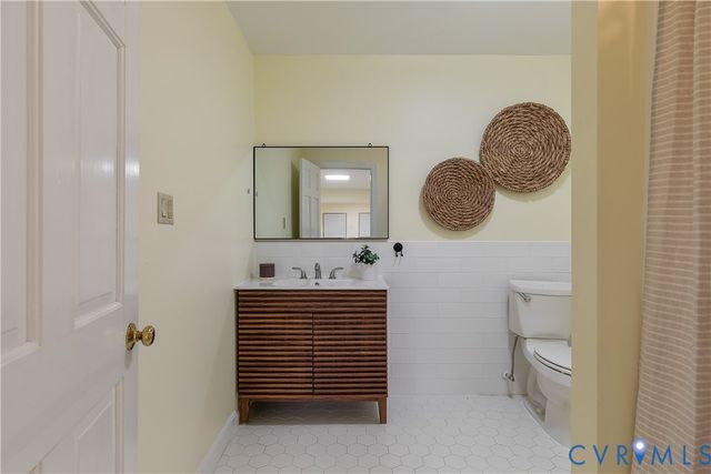 3000 River Hills Ln, Midlothian, VA 23113