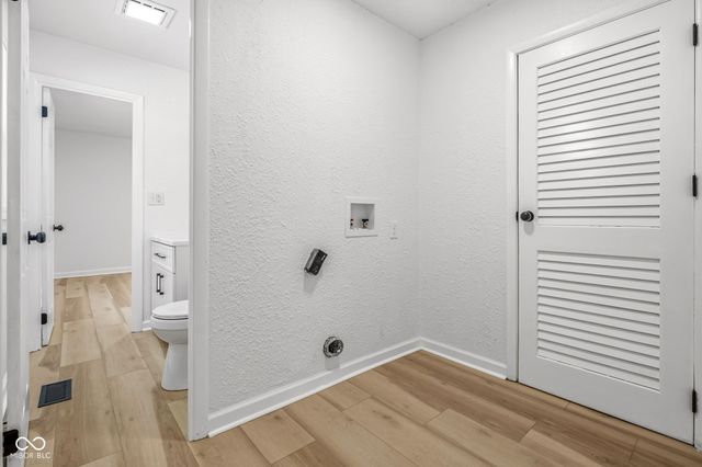 7628 E 34th Place, Indianapolis, IN 46226