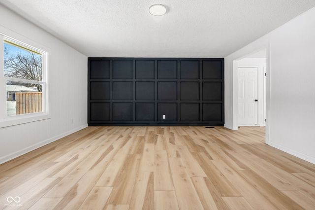 7628 E 34th Place, Indianapolis, IN 46226