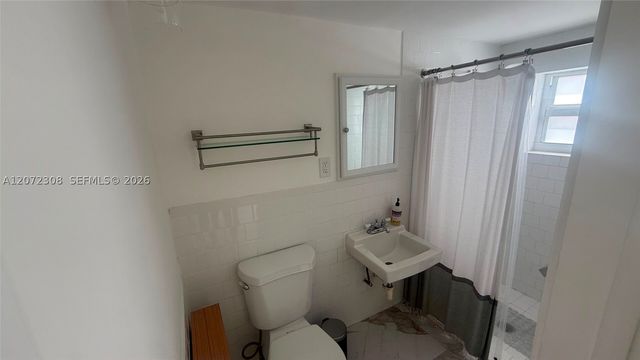 52 NE 51st St, Miami, FL 33137