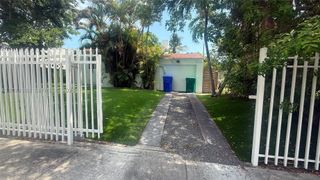 52 NE 51st St, Miami, FL 33137