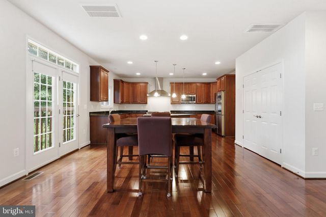 5502 16TH ST N, Arlington, VA 22205