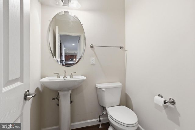 5502 16TH ST N, Arlington, VA 22205