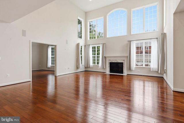 5502 16TH ST N, Arlington, VA 22205