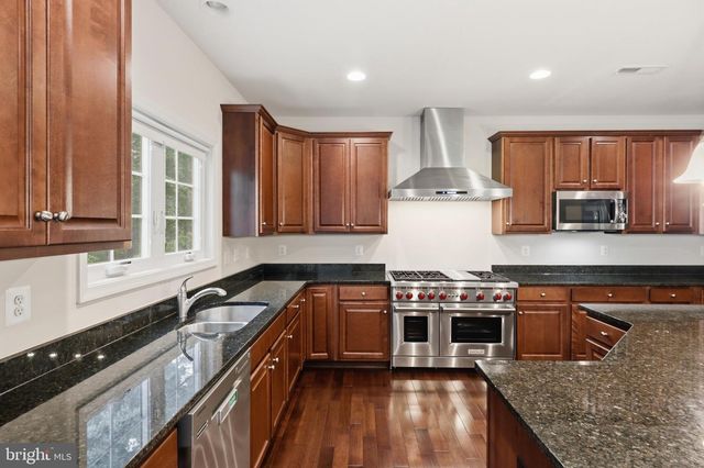 5502 16TH ST N, Arlington, VA 22205