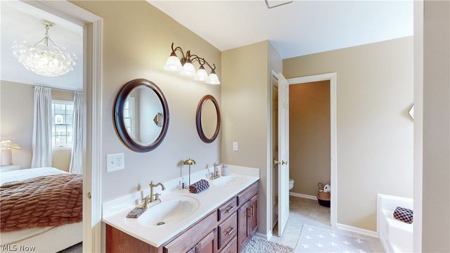 7653 Oxgate Court, Hudson, OH 44236
