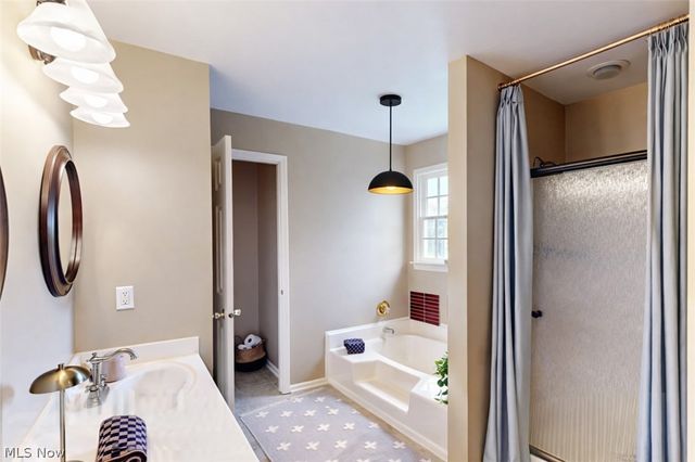 7653 Oxgate Court, Hudson, OH 44236