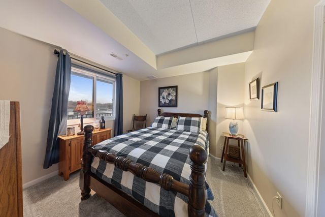 423 Outlook Cove Drive, La Porte, IN 46350