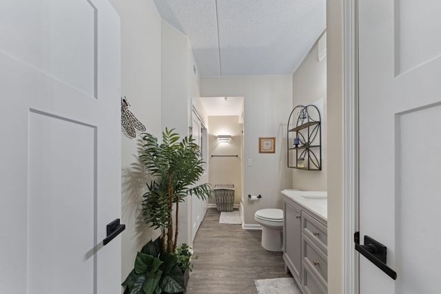 423 Outlook Cove Drive, La Porte, IN 46350