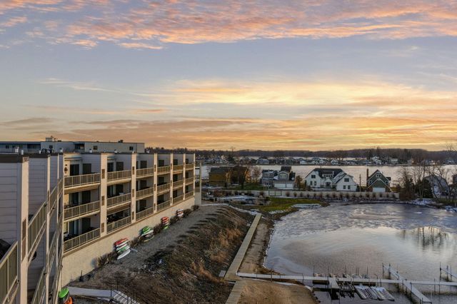 423 Outlook Cove Drive, La Porte, IN 46350