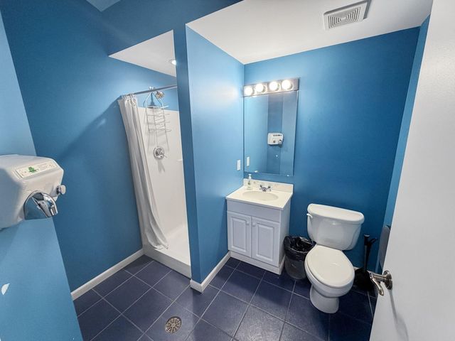 423 Outlook Cove Drive, La Porte, IN 46350