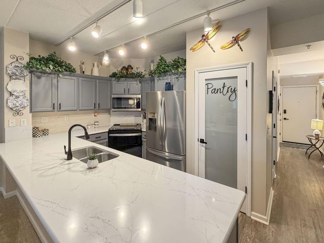 423 Outlook Cove Drive, La Porte, IN 46350