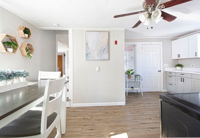 8 Mumford Rd, Sutton, MA 01590