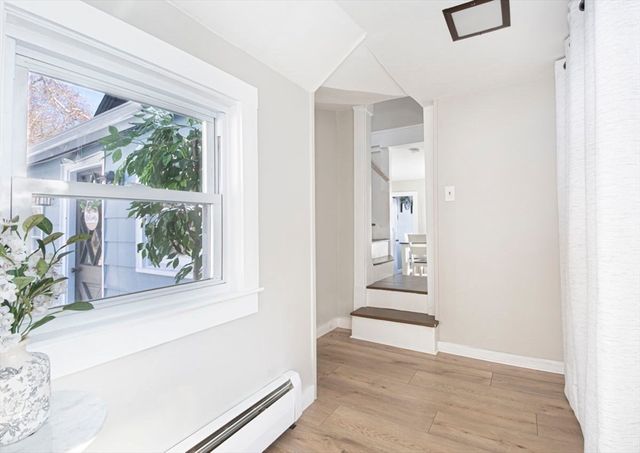 8 Mumford Rd, Sutton, MA 01590