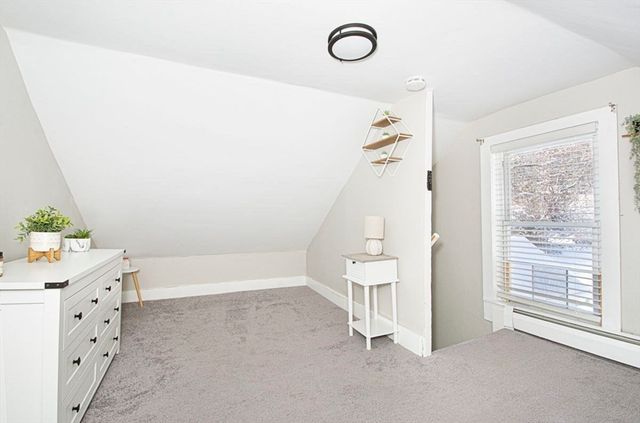 8 Mumford Rd, Sutton, MA 01590