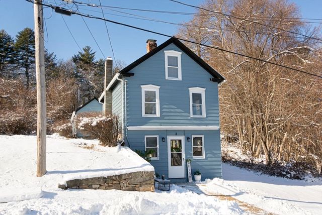 8 Mumford Rd, Sutton, MA 01590
