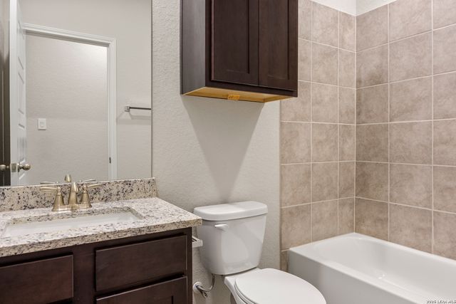 354 EMMA DR, New Braunfels, TX 78130