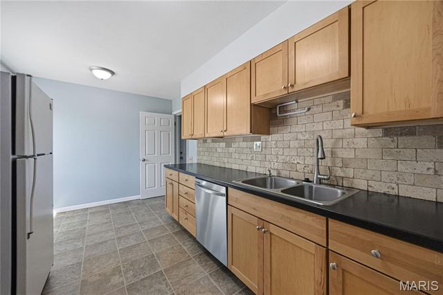 6215 Southland Avenue, St Louis, MO 63109