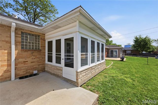 6215 Southland Avenue, St Louis, MO 63109