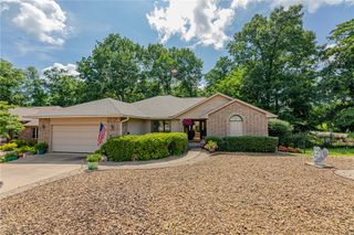 2 Kildonan Lane, Bella Vista, AR 72715
