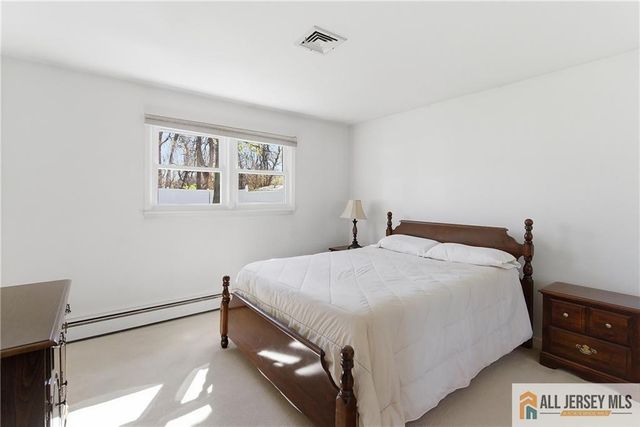 7 Brook Hollow Road, Piscataway, NJ 08854