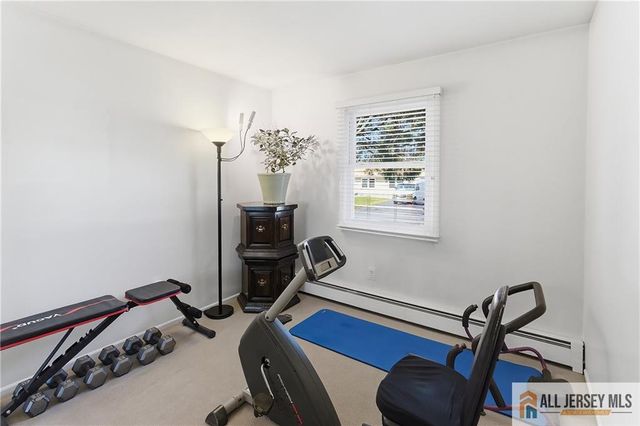 7 Brook Hollow Road, Piscataway, NJ 08854