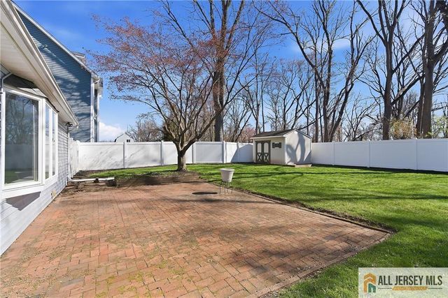 7 Brook Hollow Road, Piscataway, NJ 08854