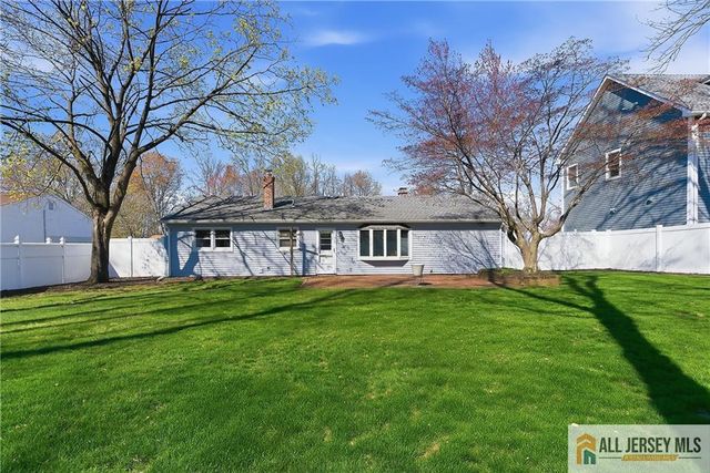 7 Brook Hollow Road, Piscataway, NJ 08854