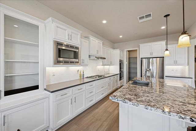 3403 Paseo Mira Vista Dr, Lincoln, CA 95648