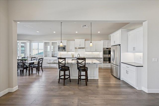 3403 Paseo Mira Vista Dr, Lincoln, CA 95648