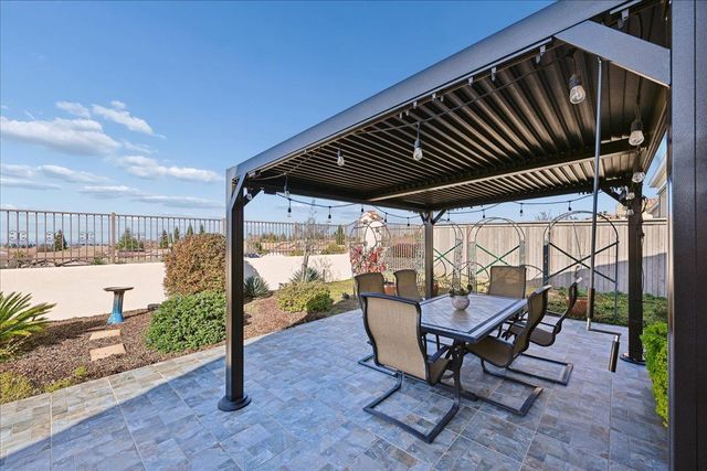 3403 Paseo Mira Vista Dr, Lincoln, CA 95648