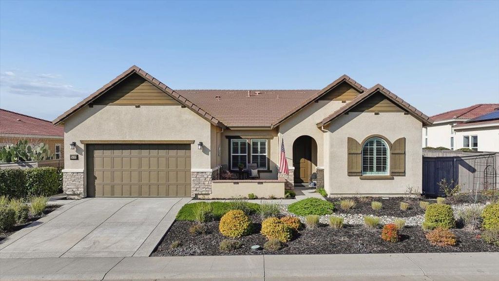 3403 Paseo Mira Vista Dr, Lincoln, CA 95648