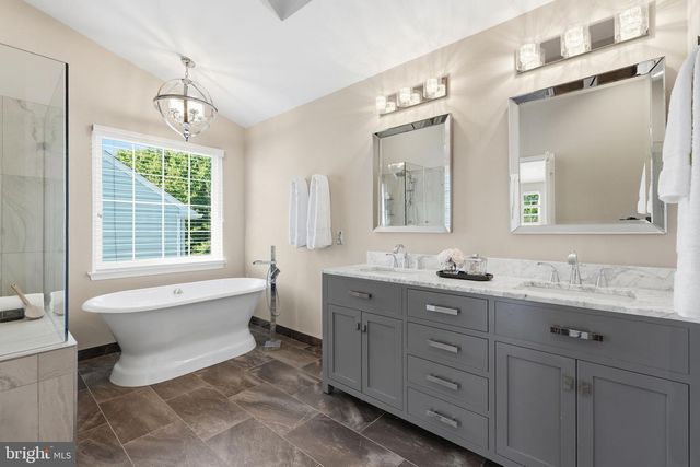 17818 CRICKET HILL DR, Germantown, MD 20874