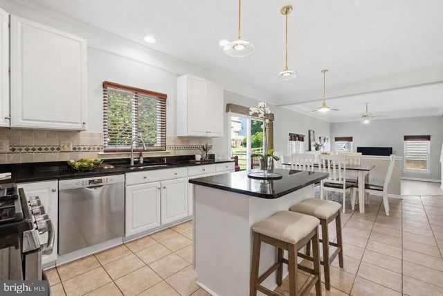 17818 CRICKET HILL DR, Germantown, MD 20874