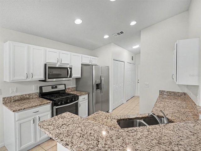 15854 BAY VISTA DRIVE, Clermont, FL 34714