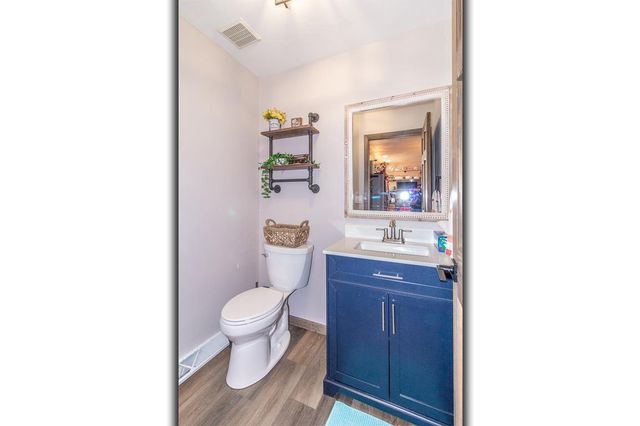 113 WILLIAM COURT, Hortonville, WI 54944