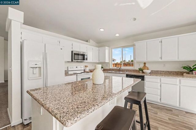 3848 Marsh Way, Oakley, CA 94561